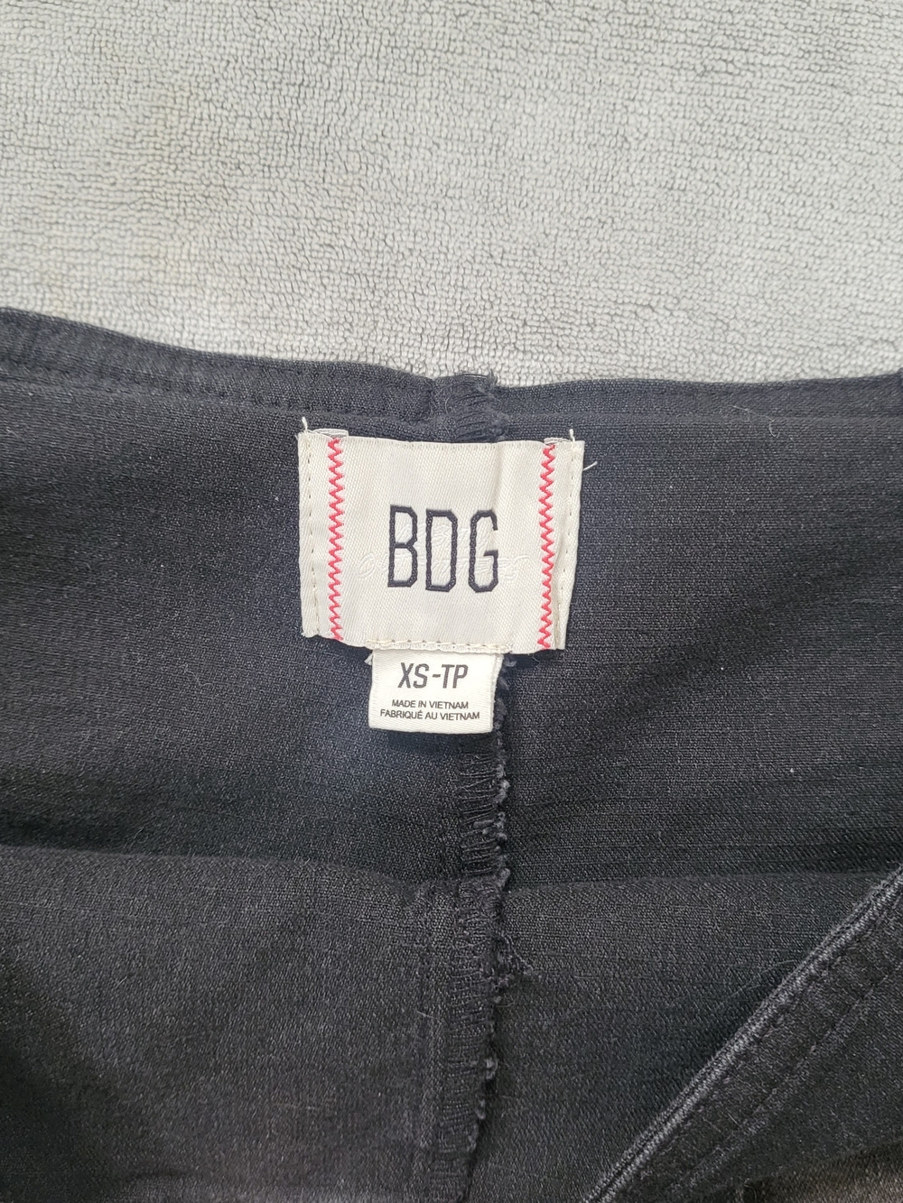 Washed Black Pleated Mini Skirt with Side Buckle Xs - Picture 5 of 8
